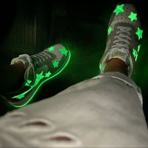 esenes esenesta glow in the dark 👽 / fantastic / size 8.5